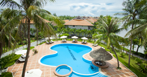 Hội An Beach Resort nằm trong Top Ten khách sạn 4 sao Việt Nam